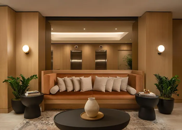 Aura Hotel Times Square Newly Renovated